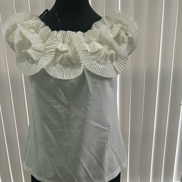 Forever 21 Tops - Forever 21 Cream Ruffled Blouse